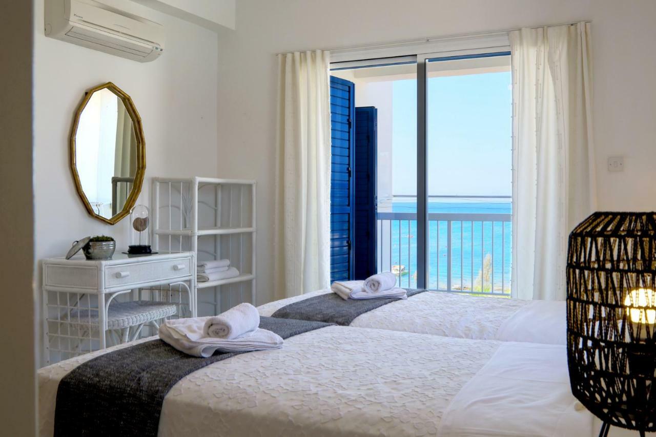 Phaedrus Living: Seaside Luxury Villa Anafi Paralímni Kültér fotó