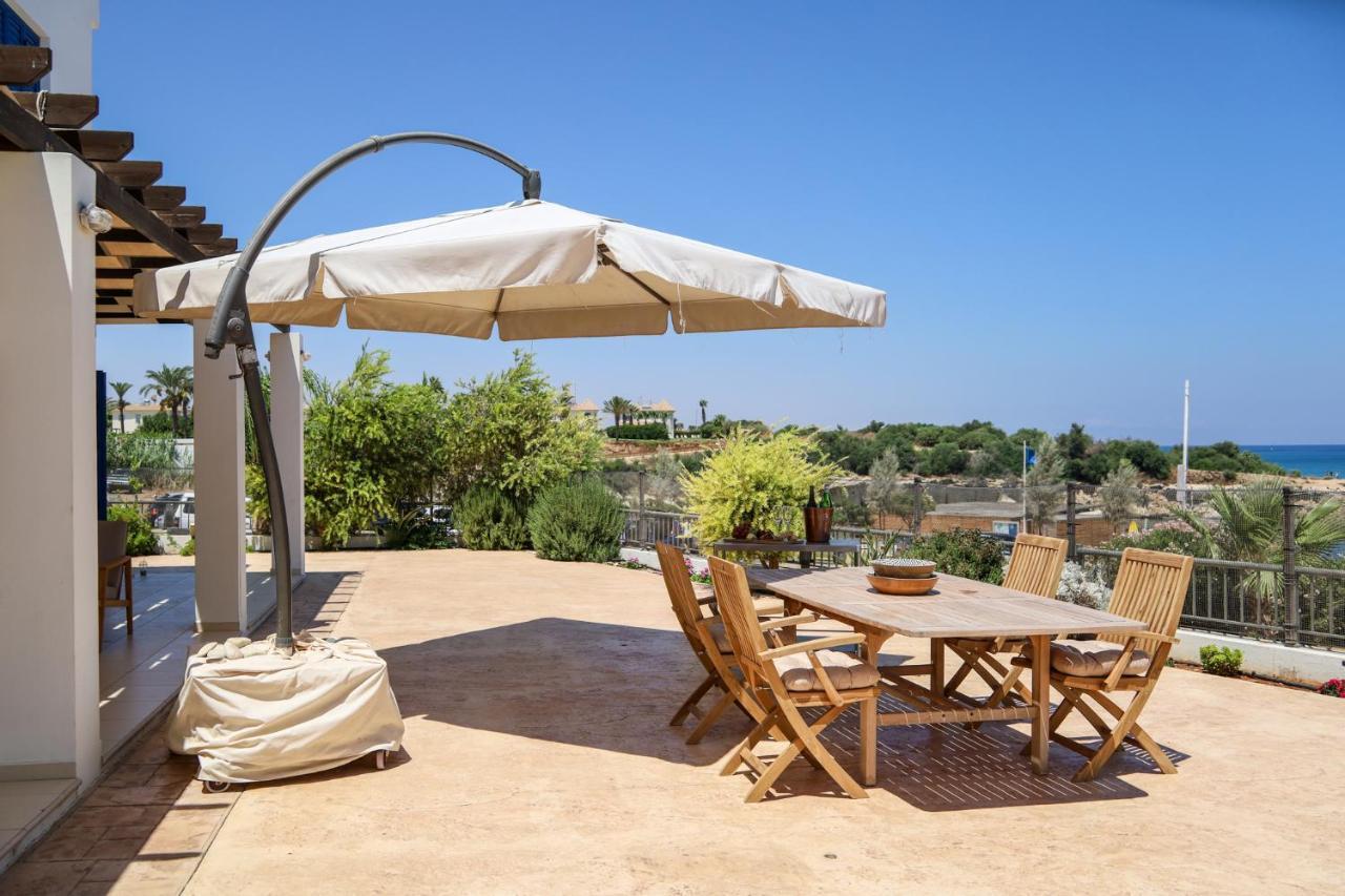 Phaedrus Living: Seaside Luxury Villa Anafi Paralímni Kültér fotó